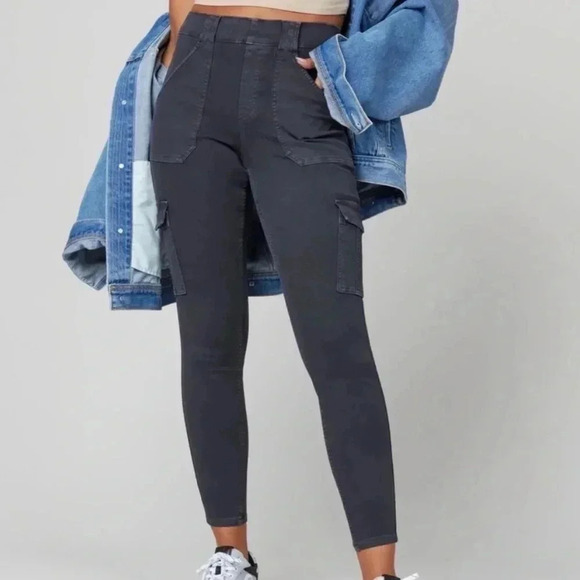 SPANX Twill Tapered Cargo Pant Gray Stretch Womens Pocket Faux Jean Small XS - Picture 3 of 13